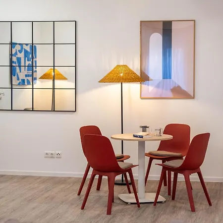 Tommy Apartment